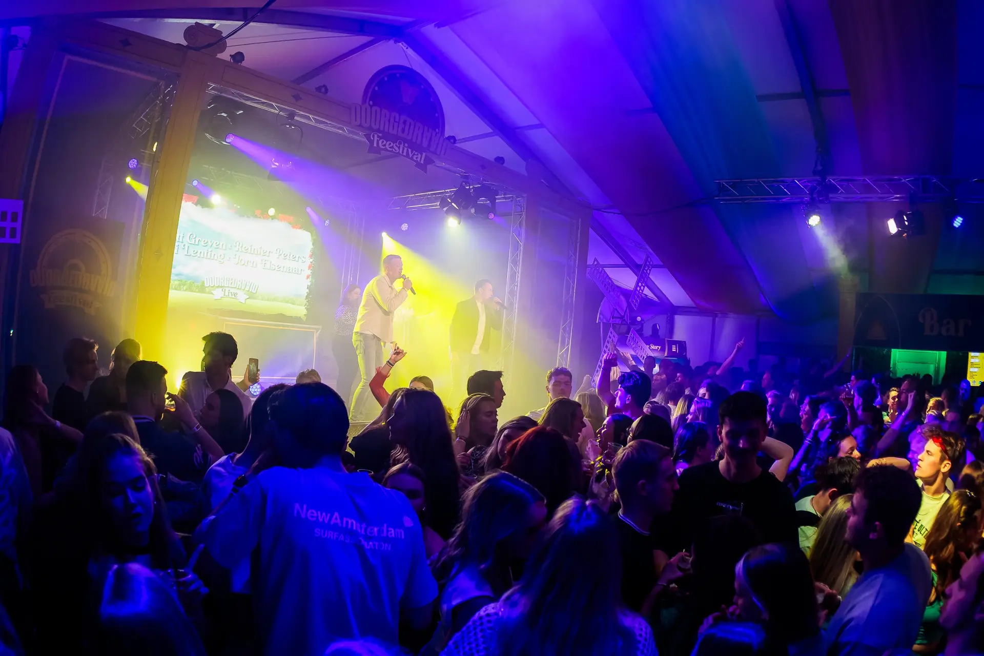 Live muziekervaring met Reinier Peters – perfecte zanger voor je feest of festival
