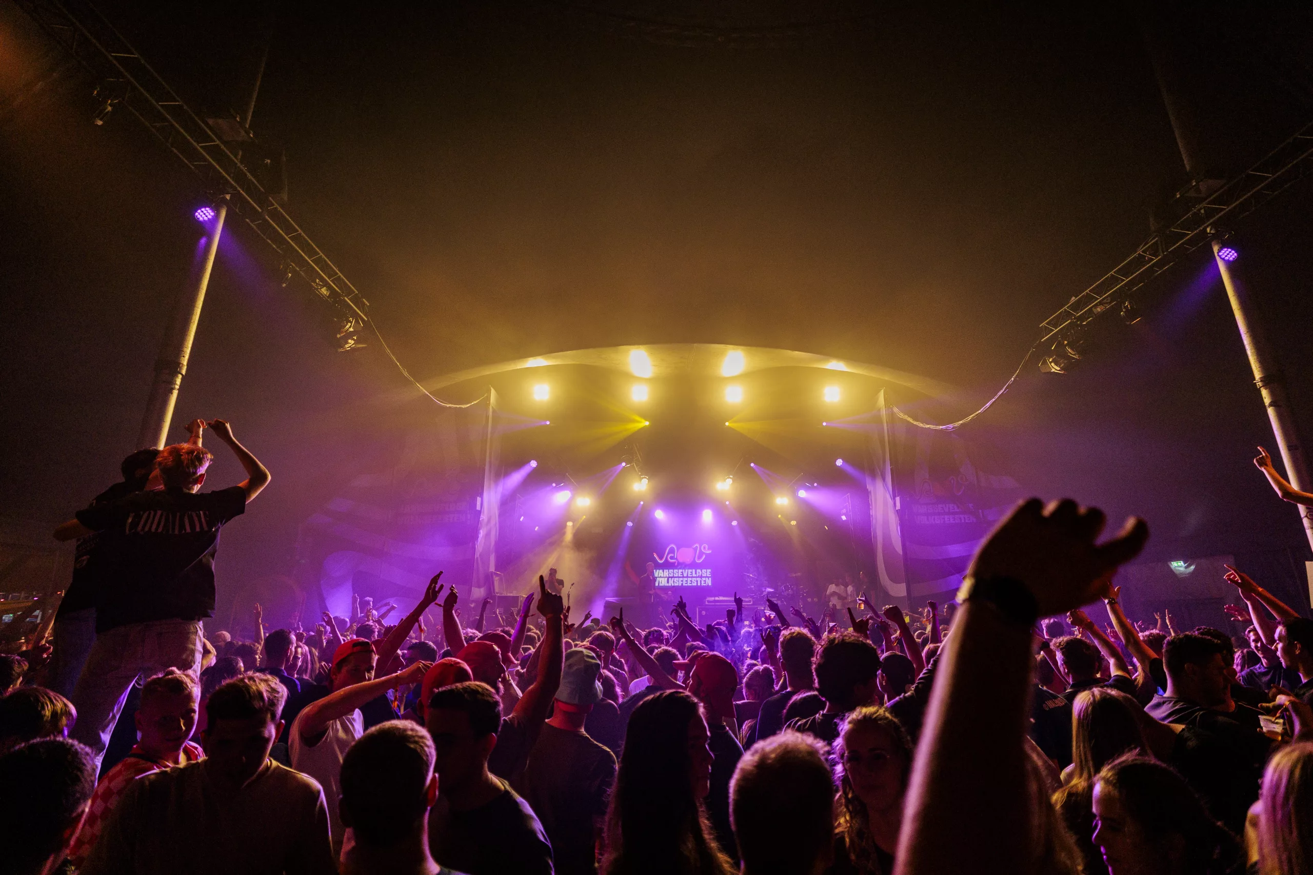 20260815-233549_VARSSEVELDSEVOLKSFEESTEN_TIMMENGERINK_HR